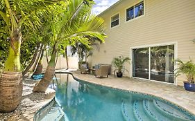 Indian Rocks Beach Oasis - 2 Blocks To Beach!